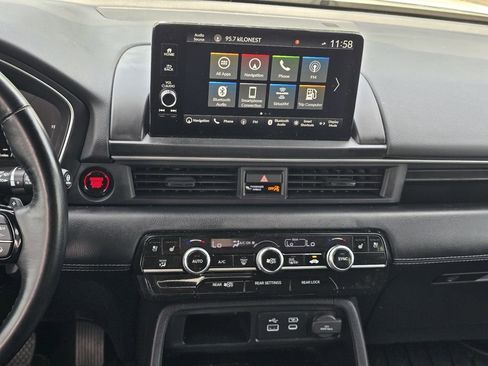 Certified 2025 Honda Pilot Elite image 16