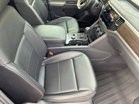 Used 2023 Volkswagen Atlas SE AWD/4WD image 39
