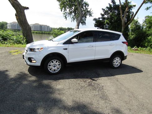 Used 2019 Ford Escape SE AWD/4WD image 3