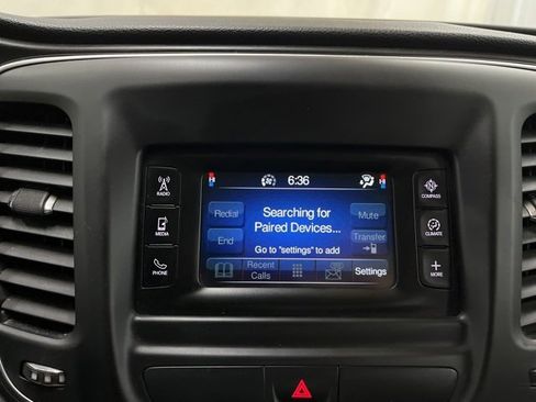 Used 2015 Chrysler 200 Limited w/ Convenience Group image 40