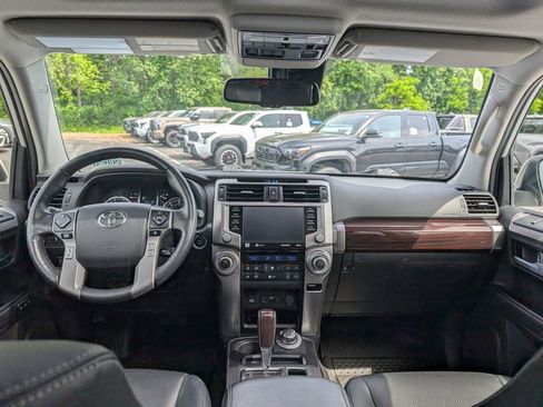 Used 2024 Toyota 4Runner Limited AWD/4WD image 20
