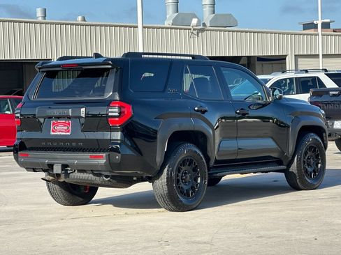 Certified 2025 Toyota 4Runner TRD Off-Road Premium w/ Tow Technology Package AWD/4WD image 6