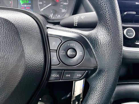 Used 2024 Toyota Corolla LE image 18