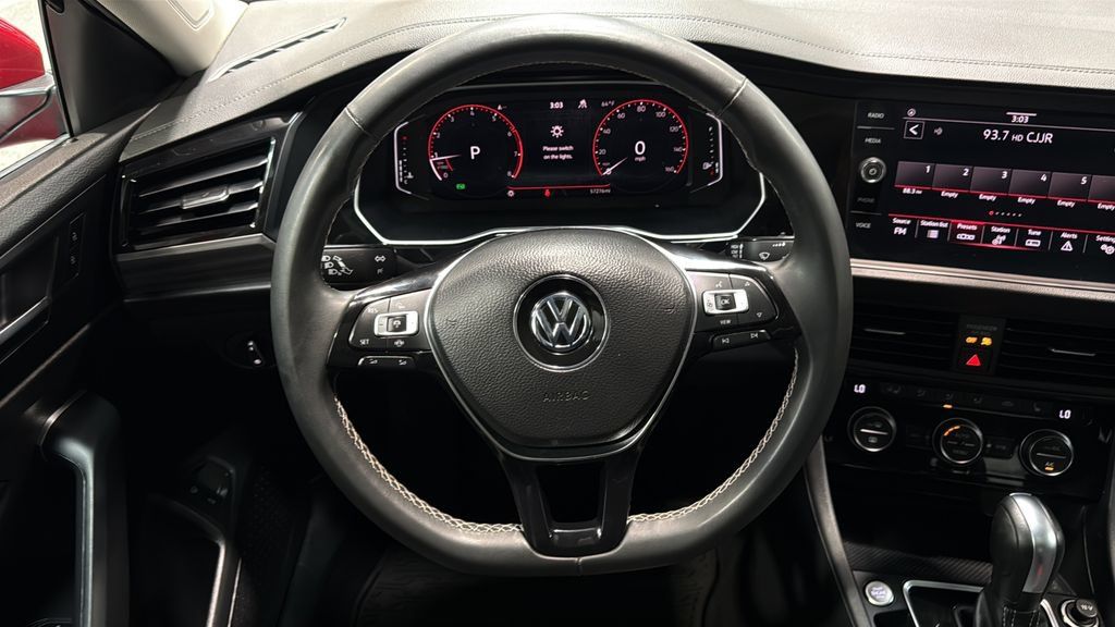 Used 2021 Volkswagen Jetta SEL FWD image 18