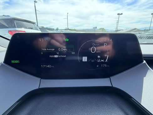 Used 2024 Toyota Prius XLE AWD/4WD image 16