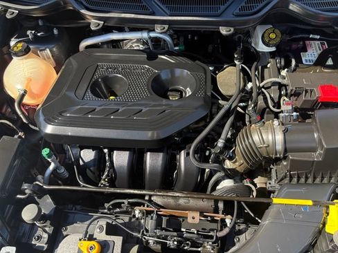Used 2021 Ford EcoSport S AWD/4WD image 9