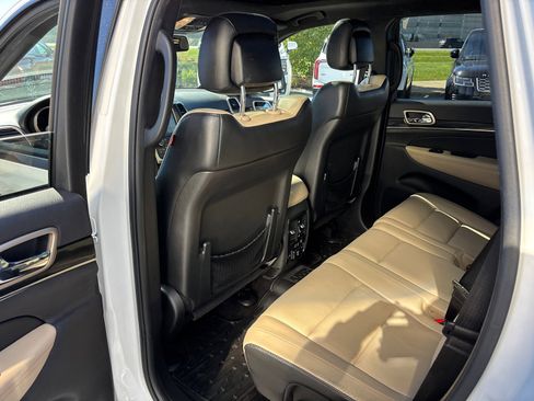 Used 2016 Jeep Grand Cherokee Limited 75th Anniversary image 27