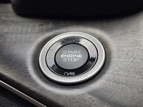 Used 2023 Jeep Grand Cherokee Limited RWD image 28