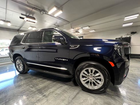 Used 2021 GMC Yukon SLT w/ SLT Luxury Plus Package image 11