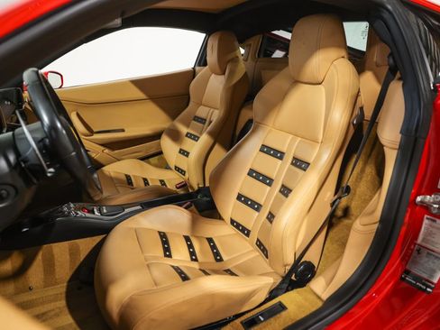 Used 2010 Ferrari 458 Italia Coupe RWD image 31