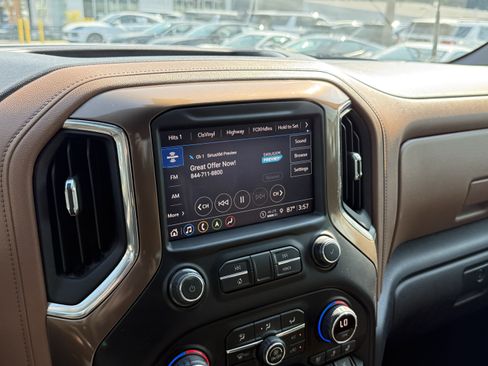 Used 2021 Chevrolet Silverado 2500 High Country w/ Z71 Off-Road Package AWD/4WD image 23