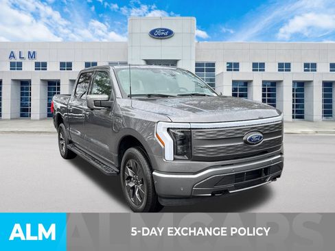 Used 2023 Ford F150 Lightning Lariat w/ Equipment Group 511A High image 3