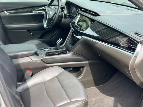 Certified 2023 Cadillac XT6 Premium Luxury FWD image 28