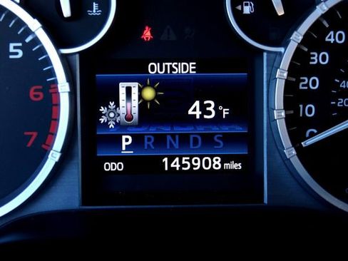 Used 2014 Toyota Tundra Limited image 48