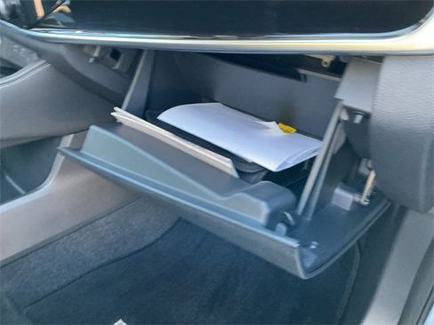 Used 2022 Nissan Rogue SL w/ SL Premium Package image 25