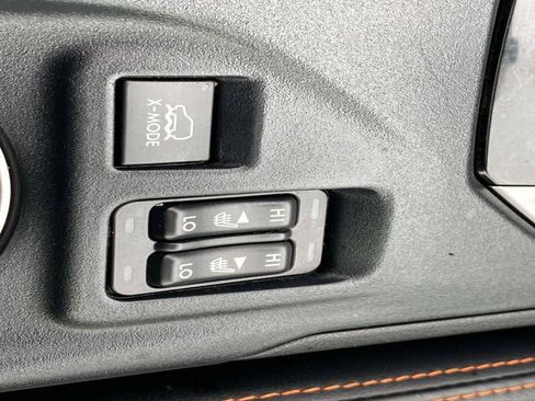 Used 2023 Subaru Crosstrek 2.5i Limited w/ Moonroof Package image 17