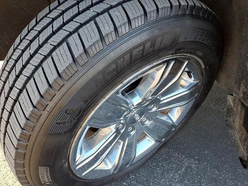 Used 2018 GMC Sierra 1500 SLT image 9