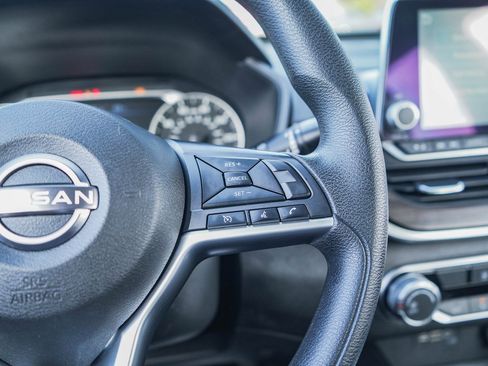 Used 2023 Nissan Altima 2.5 SV image 21