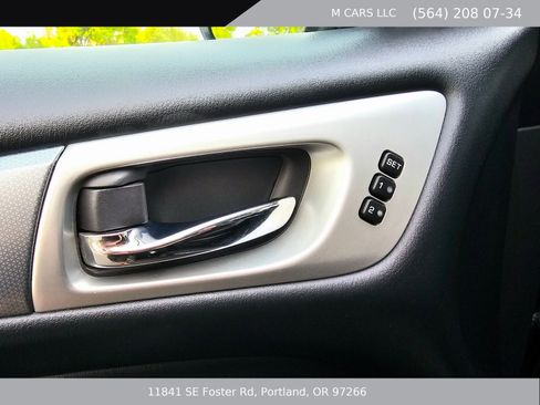 Used 2020 Nissan Pathfinder SL AWD/4WD image 21