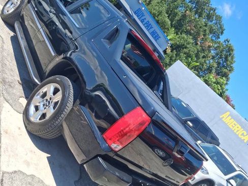 Used 2008 Cadillac Escalade EXT AWD/4WD image 5