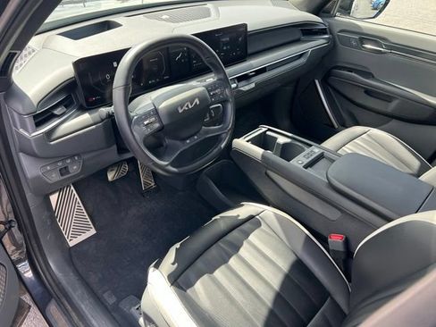 Certified 2024 Kia EV9 GT-Line AWD/4WD image 17