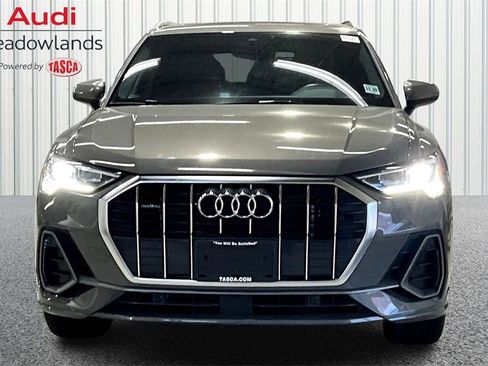 Certified 2024 Audi Q3 2.0T Premium w/ Convenience Package image 2