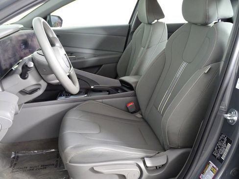 Used 2024 Hyundai Elantra SEL image 10