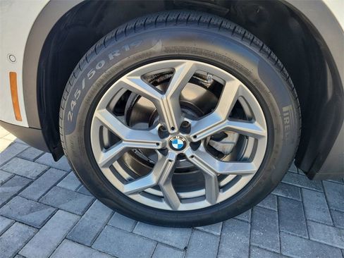 Used 2024 BMW X4 xDrive30i w/ Parking Assistance Package image 13