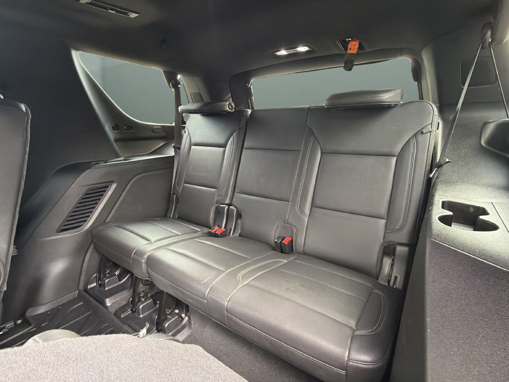 Used 2021 Chevrolet Tahoe Z71 w/ Luxury Package AWD/4WD image 13