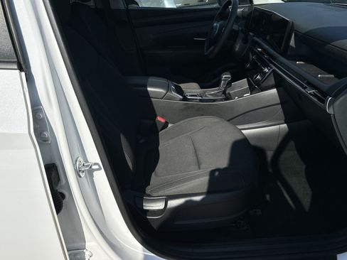 Used 2025 Hyundai Tucson SEL FWD image 13