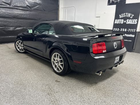 Used 2009 Ford Mustang GT Premium RWD image 4