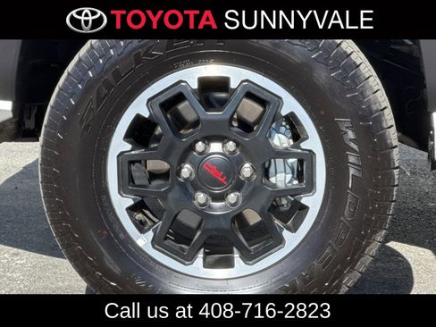 Certified 2025 Toyota Tacoma TRD Off-Road image 13