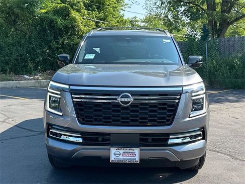 New 2025 Nissan Armada SL w/ Captain's Chari Seat Package image 2