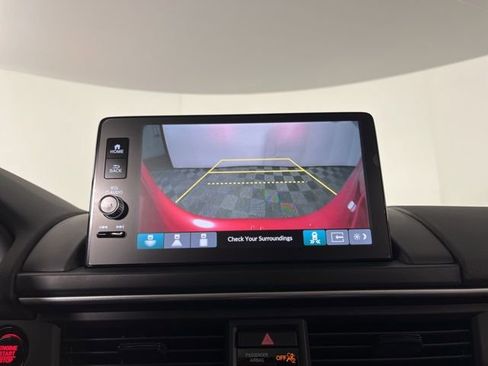 Used 2025 Honda Pilot Touring image 26