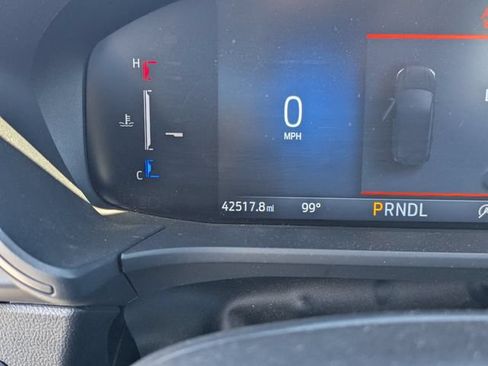 Used 2025 Ford Escape Active AWD/4WD image 19