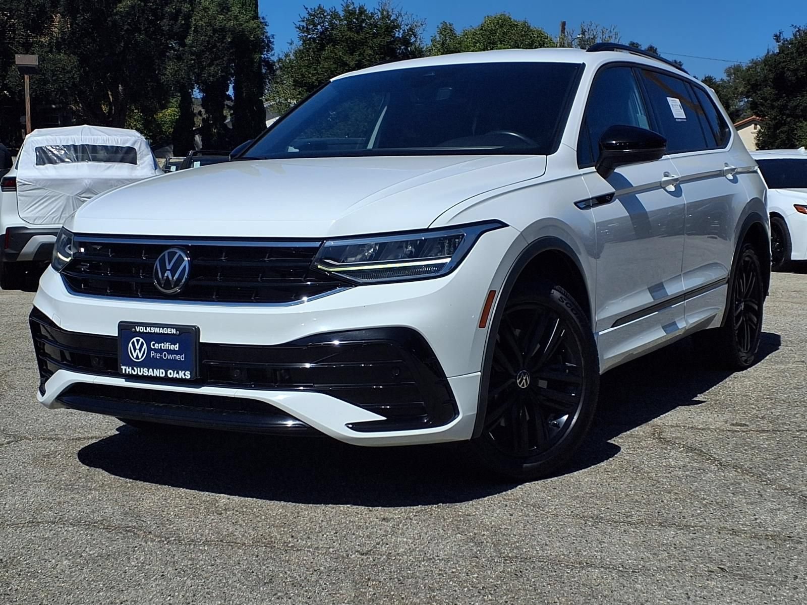 Certified 2022 Volkswagen Tiguan SE R-Line FWD image 25