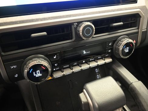 Used 2025 Toyota 4Runner Trailhunter AWD/4WD image 16