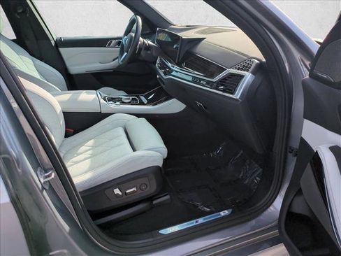 Certified 2026 BMW X5 xDrive40i w/ M Sport Package AWD/4WD image 23