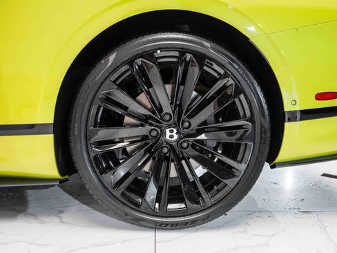 Used 2024 Bentley Continental GT Speed image 12