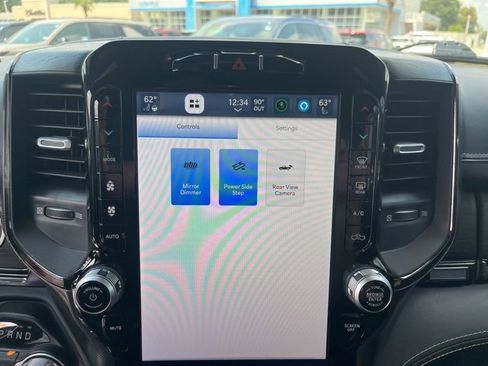 Used 2022 RAM 1500 Limited image 28