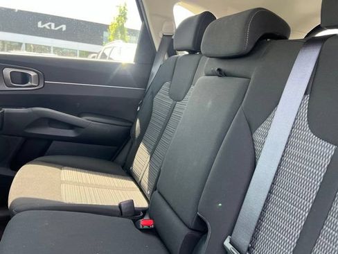 Certified 2024 Kia Sorento LX FWD image 31