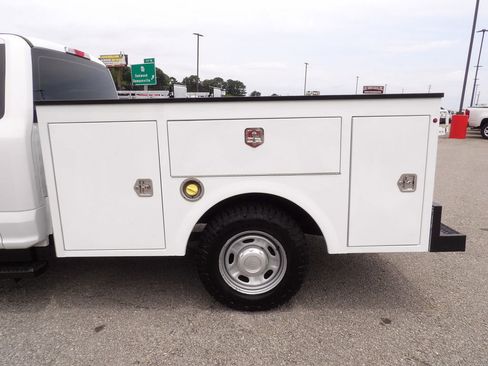 Used 2019 Ford F250 XL w/ Power Equipment Group RWD image 39