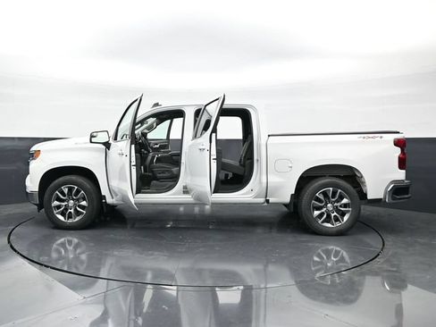 Used 2024 Chevrolet Silverado 1500 LT AWD/4WD image 49