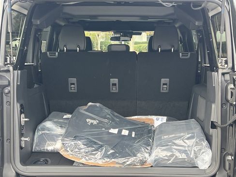 New 2025 Ford Bronco Badlands image 23