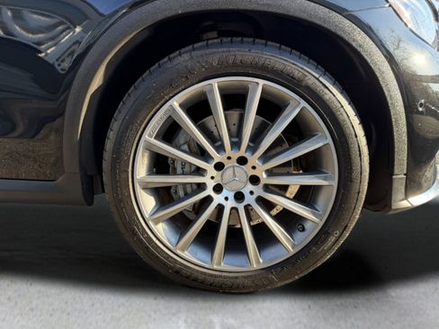 Used 2019 Mercedes-Benz GLC 43 AMG 4MATIC w/ Parking Assistance Package image 21