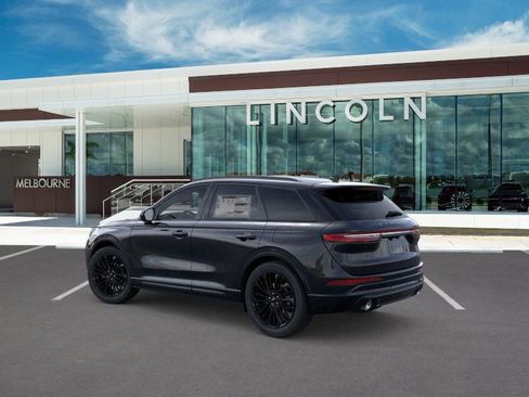 New 2025 Lincoln Corsair AWD w/ Equipment Group 101A image 4