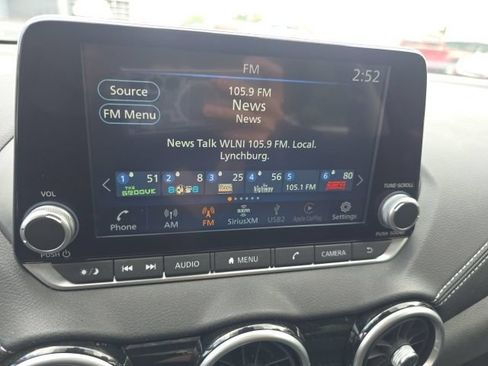 Used 2025 Nissan Sentra SV FWD image 18