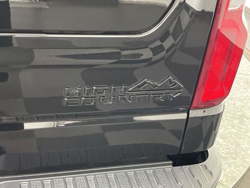 Certified 2024 Chevrolet Silverado 1500 High Country w/ High Country Premium Package AWD/4WD image 39