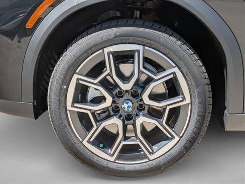 New 2026 BMW X2 xDrive28i w/ Technology Package AWD/4WD image 10