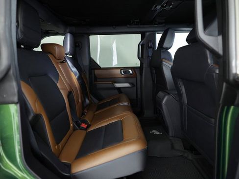 Used 2023 Ford Bronco Outer Banks image 11